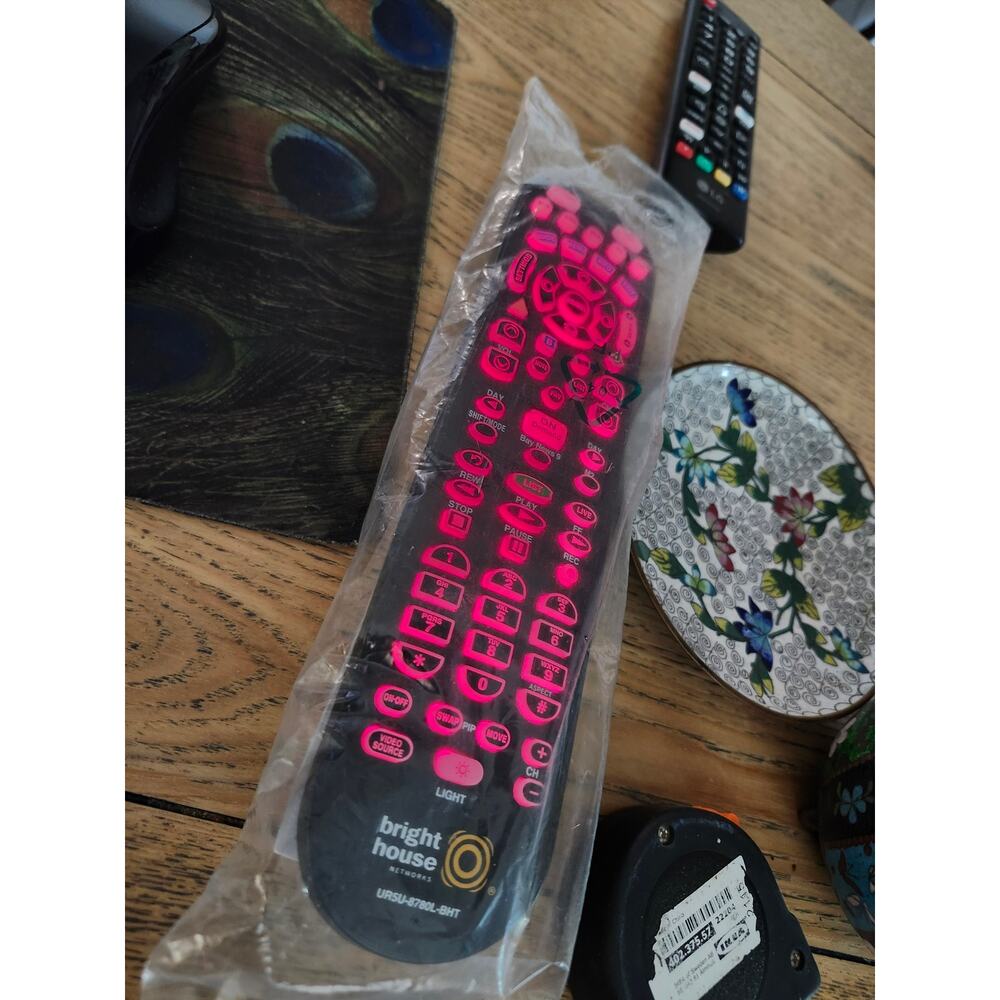 New CLIKR-5 Clicker 5 Cable Remote Control Universal Remote Multi Device - Picture 8 of 10